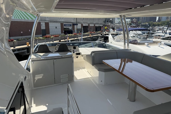 Absolute 62 Fly Yacht For Sale