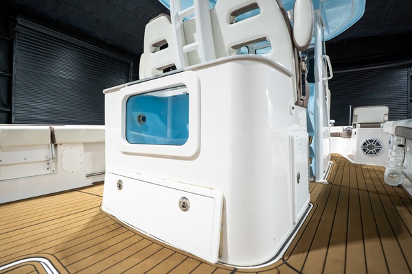 31ft Tidewater Yacht For Sale