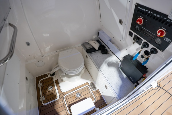 31ft Tidewater Yacht For Sale