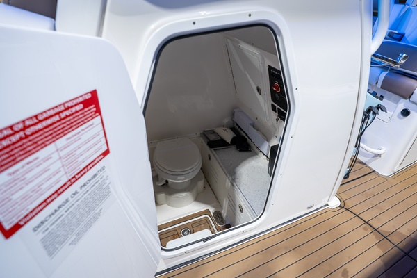 31ft Tidewater Yacht For Sale