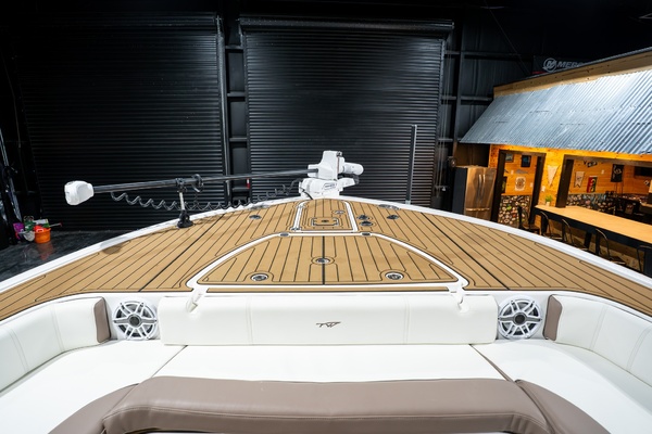 31ft Tidewater Yacht For Sale
