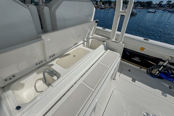 Fin  amp  Tonic 32ft Pursuit Yacht For Sale