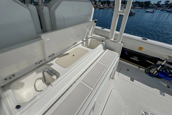 Pursuit S 328 Sport Yacht For Sale