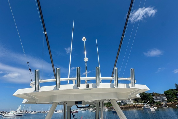 Fin  amp  Tonic 32ft Pursuit Yacht For Sale