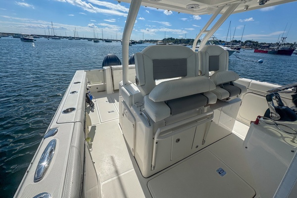 Fin  amp  Tonic 32ft Pursuit Yacht For Sale