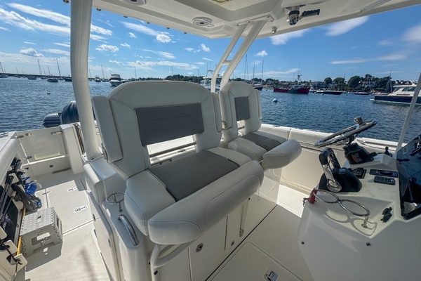 Fin  amp  Tonic 32ft Pursuit Yacht For Sale