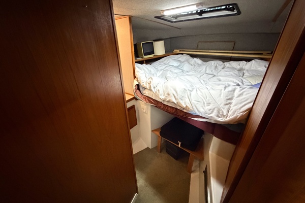 Sun Glo 42ft Cruise A Home Yacht For Sale
