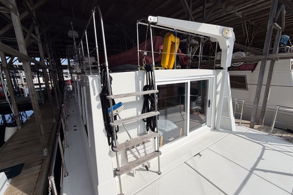Sun Glo 42ft Cruise A Home Yacht For Sale