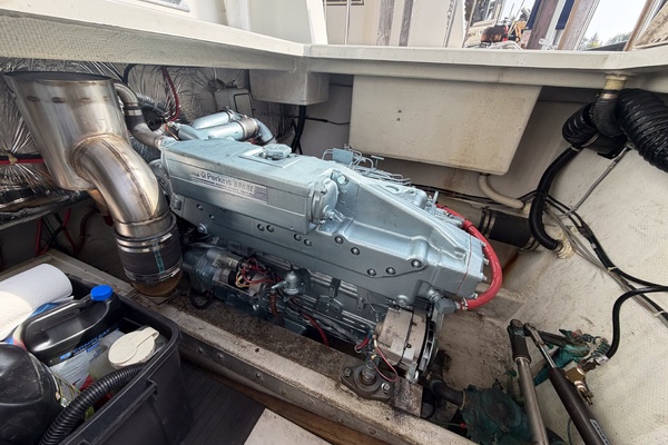 Sun Glo 42ft Cruise A Home Yacht For Sale