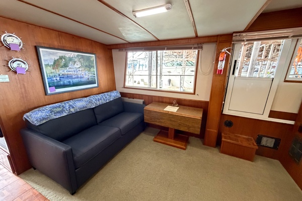 Sun Glo 42ft Cruise A Home Yacht For Sale
