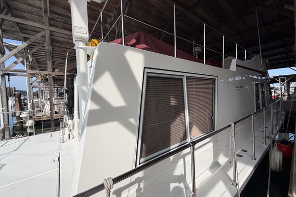 Sun Glo 42ft Cruise A Home Yacht For Sale