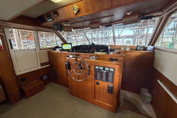Sun Glo 42ft Cruise A Home Yacht For Sale