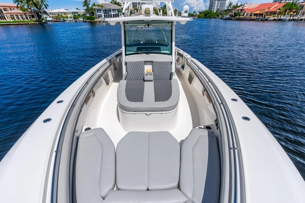 Boston Whaler  Yacht For Sale