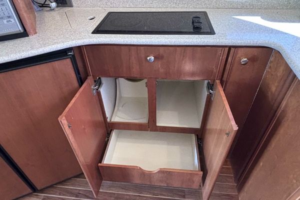 Big Wave 41ft Meridian Yacht For Sale