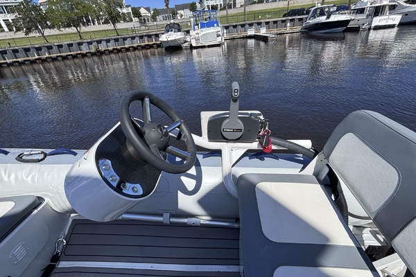Big Wave 41ft Meridian Yacht For Sale