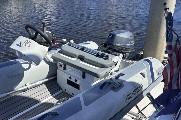 Big Wave 41ft Meridian Yacht For Sale