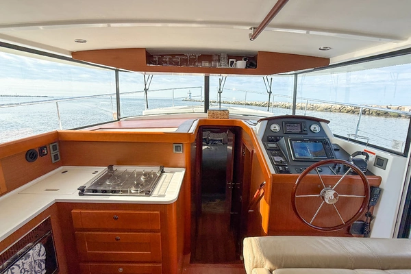 Beneteau Swift Trawler 44 Yacht For Sale
