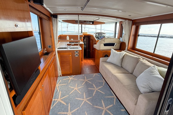 Nostos 44ft Beneteau Yacht For Sale