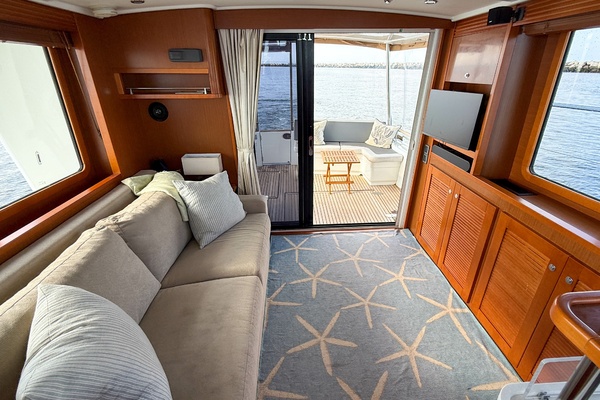 Nostos 44ft Beneteau Yacht For Sale