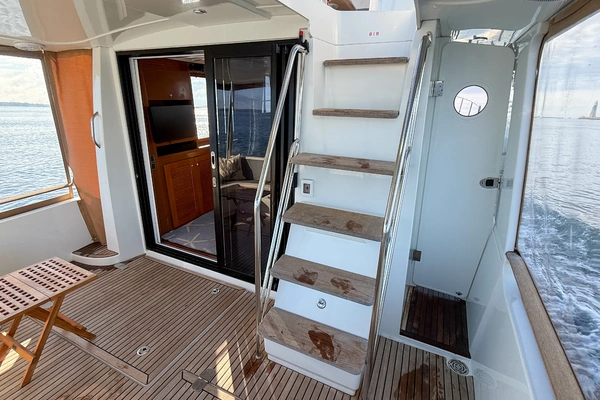 Beneteau Swift Trawler 44 Yacht For Sale