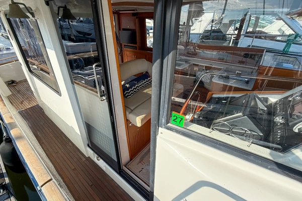 Beneteau Swift Trawler 44 Yacht For Sale