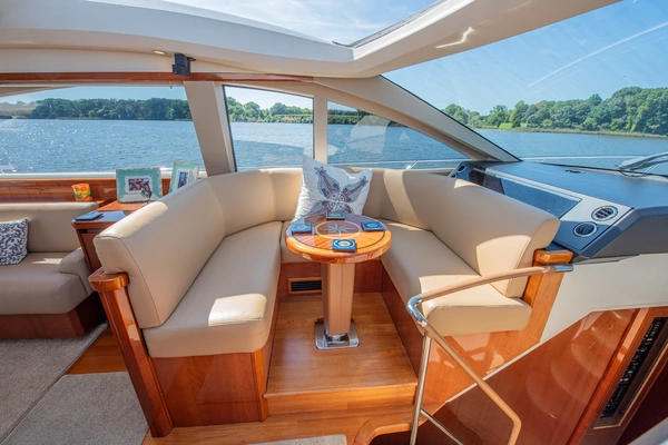 Princess V65 Yacht For Sale