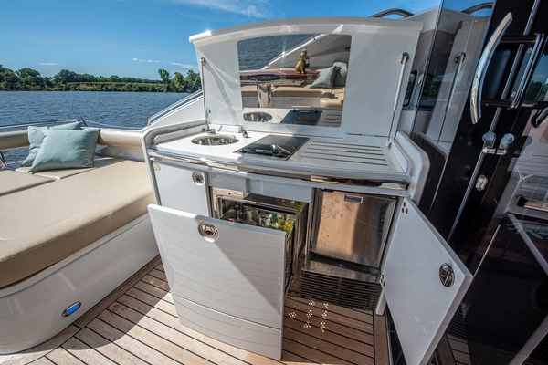 Princess V65 Yacht For Sale