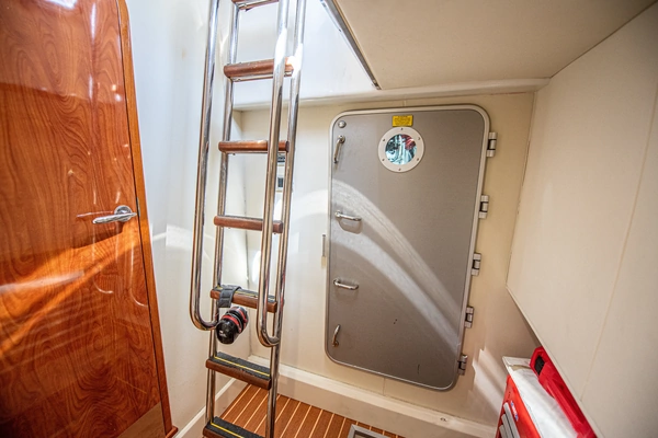 Princess V65 Yacht For Sale