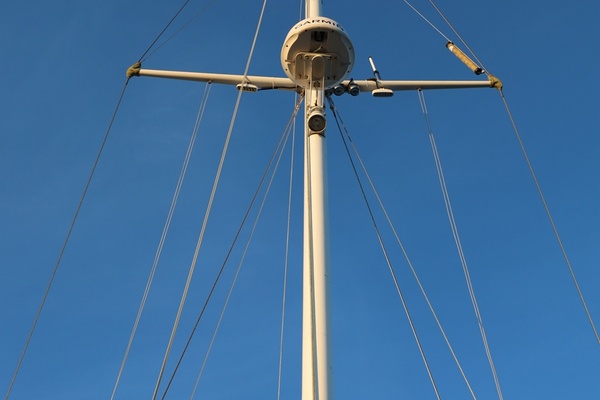 MOONLIGHT 40ft Hinckley Yacht For Sale