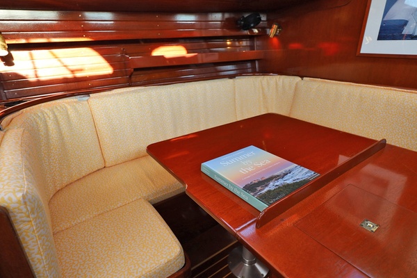 MOONLIGHT 40ft Hinckley Yacht For Sale