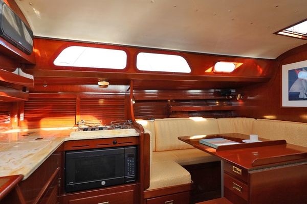 MOONLIGHT 40ft Hinckley Yacht For Sale