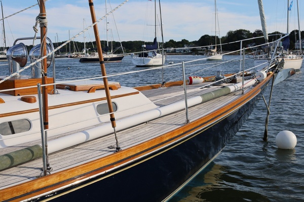 MOONLIGHT 40ft Hinckley Yacht For Sale