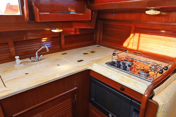 MOONLIGHT 40ft Hinckley Yacht For Sale