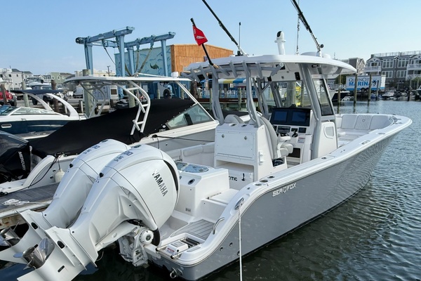 28ft Sea Fox Yacht For Sale