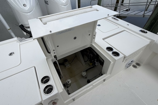 30ft Regulator Yacht For Sale