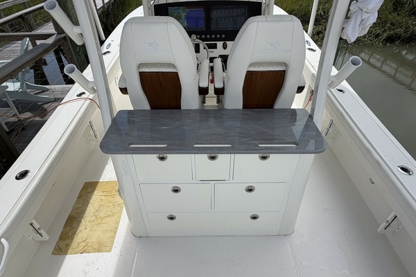 30ft Regulator Yacht For Sale