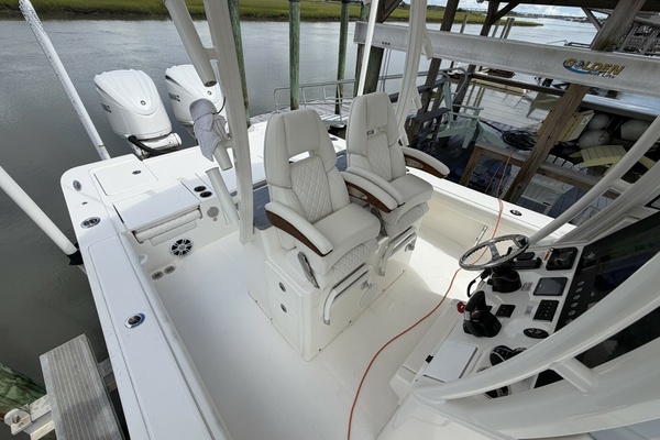 30ft Regulator Yacht For Sale
