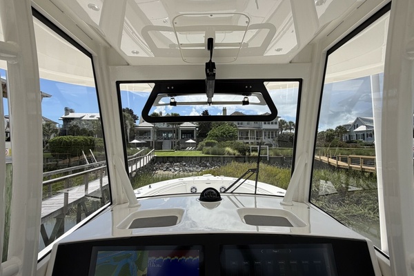 30ft Regulator Yacht For Sale
