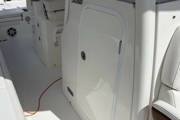 30ft Regulator Yacht For Sale