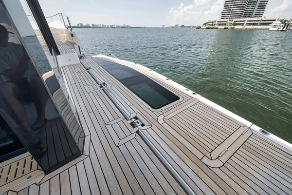 Galeon  Yacht For Sale