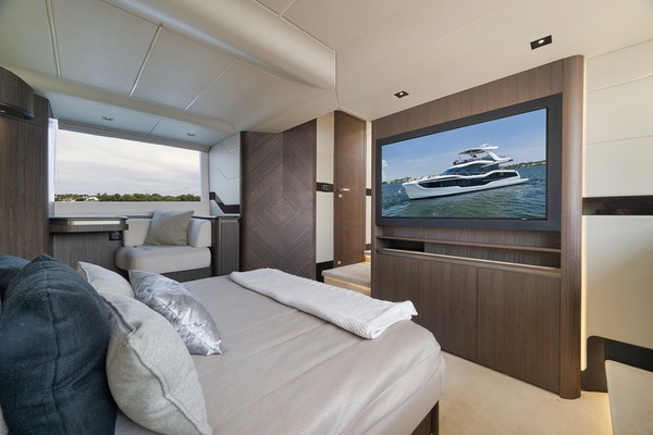 56ft Galeon Yacht For Sale
