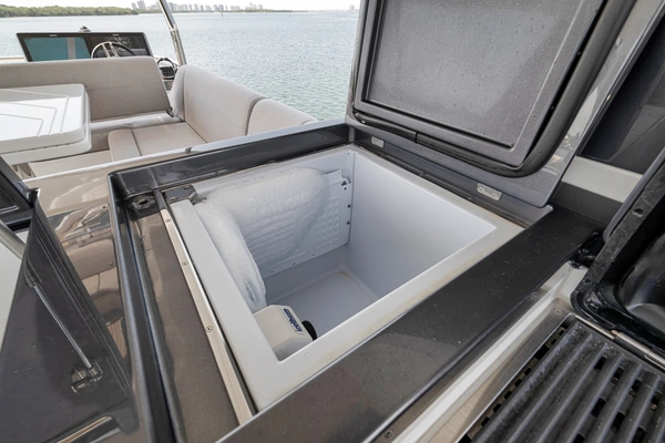 Galeon  Yacht For Sale