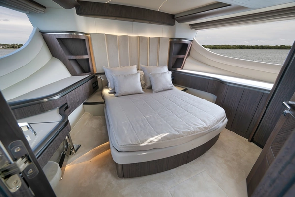 Galeon  Yacht For Sale