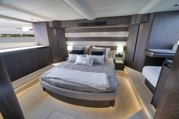 56ft Galeon Yacht For Sale