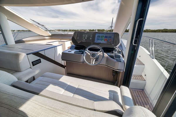 56ft Galeon Yacht For Sale