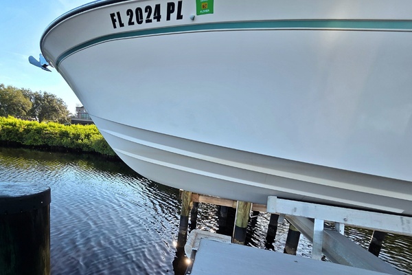 27ft Grady White Yacht For Sale