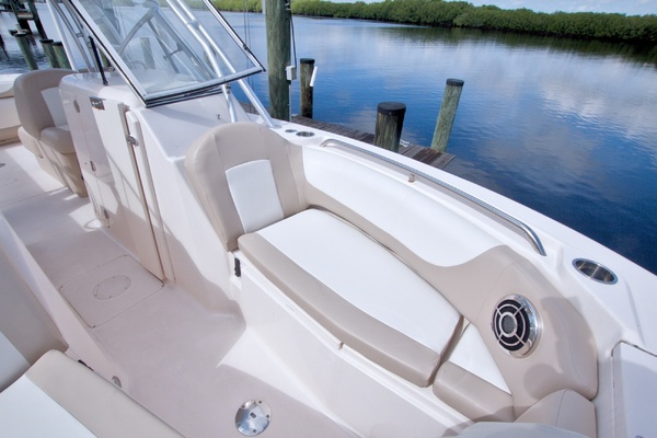 27ft Grady White Yacht For Sale