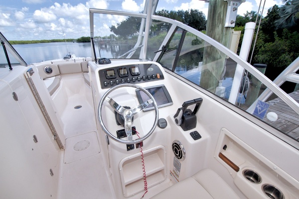 27ft Grady White Yacht For Sale