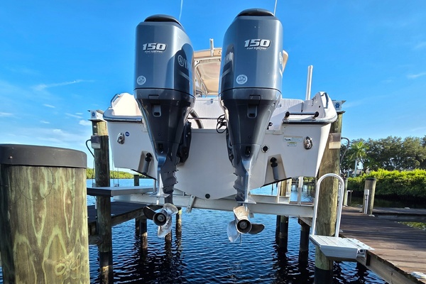 27ft Grady White Yacht For Sale