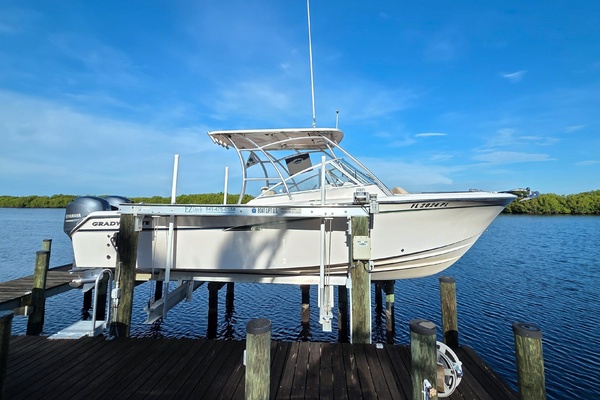 27ft Grady White Yacht For Sale